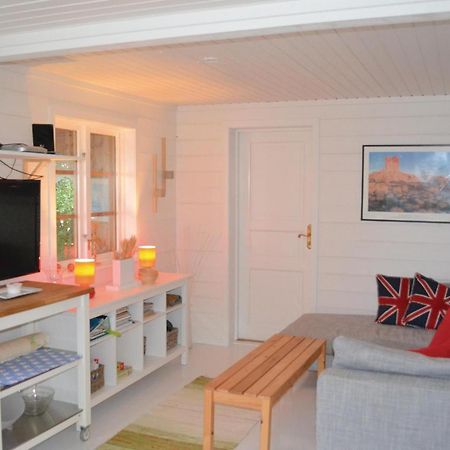Saltärna Nice Home In Ronneby With Kitchen מראה חיצוני תמונה